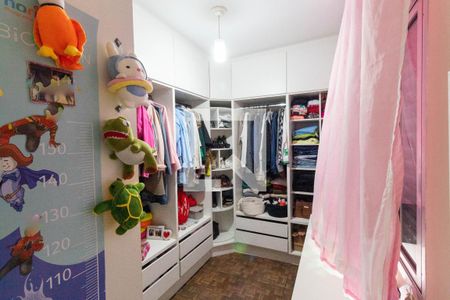 Casa para alugar com 537m², 3 quartos e 2 vagas Casa para alugar com 537m², 3 quartos e 2 vagasCloset