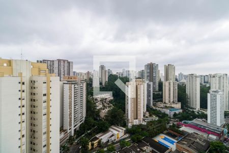 Varanda vista de apartamento à venda com 2 quartos, 96m² em Vila Andrade, São Paulo