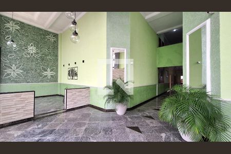 Apartamento para alugar com 84m², 2 quartos e 1 vaga Apartamento para alugar com 84m², 2 quartos e 1 vagaHall de entrada