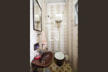 Casa à venda com 272m², 3 quartos e 5 vagasBanheiro de Serviço 