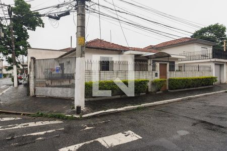 Casa à venda com 272m², 3 quartos e 5 vagasFachada 