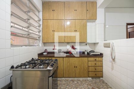 Casa à venda com 272m², 3 quartos e 5 vagasCozinha 