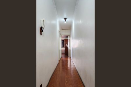 Casa à venda com 181m², 3 quartos e 2 vagasCorredor