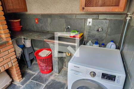 Casa à venda com 181m², 3 quartos e 2 vagasÁrea de Serviço