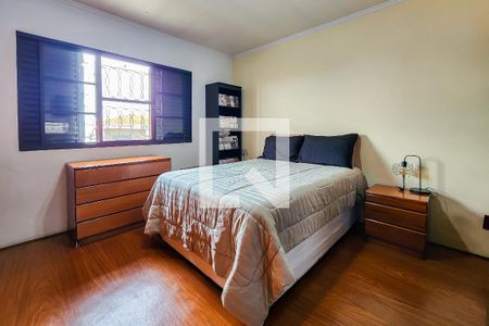 Casa à venda com 181m², 3 quartos e 2 vagasSuíte