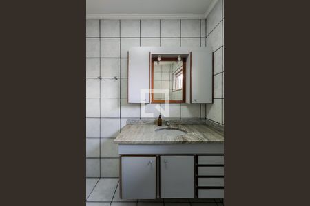 Casa à venda com 181m², 3 quartos e 2 vagasBanheiro Social