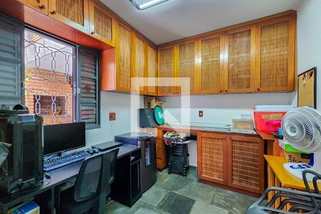 Casa à venda com 181m², 3 quartos e 2 vagasQuarto de Serviço