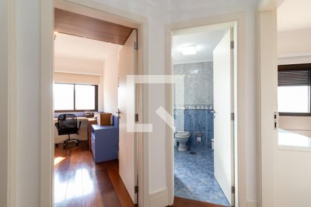 Apartamento para alugar com 122m², 3 quartos e 3 vagasCorredor dos Quartos