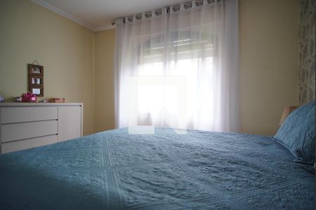 Quarto 1 - Suíte de casa à venda com 3 quartos, 180m² em Vila Ipiranga, Porto Alegre