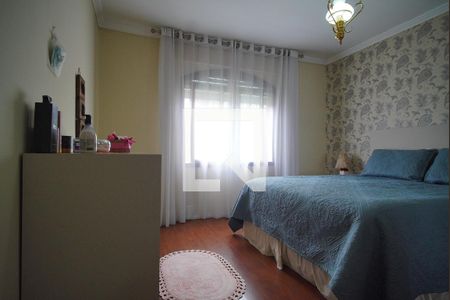 Quarto 1 - Suíte de casa à venda com 3 quartos, 180m² em Vila Ipiranga, Porto Alegre