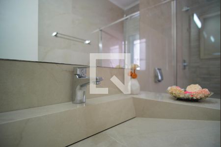 Casa à venda com 180m², 3 quartos e 2 vagasBanheiro Corredor - Torneira