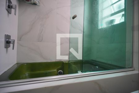 Casa à venda com 180m², 3 quartos e 2 vagasBanheiro da Suíte - Banheiro