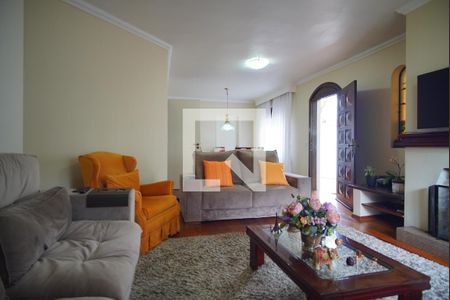 Sala de casa à venda com 3 quartos, 180m² em Vila Ipiranga, Porto Alegre