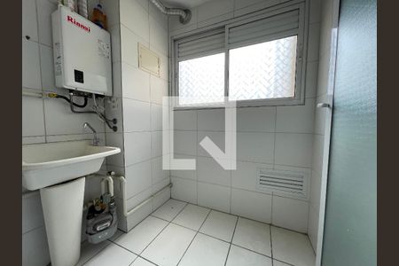 Apartamento para alugar com 70m², 3 quartos e 1 vagaÁrea de Serviço