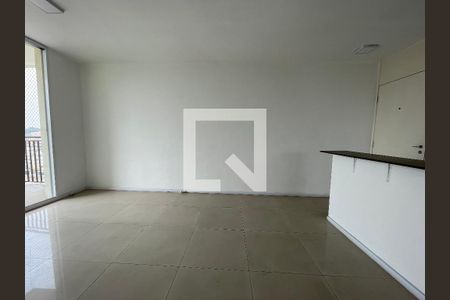 Sala de apartamento para alugar com 3 quartos, 70m² em Rio Pequeno, São Paulo
