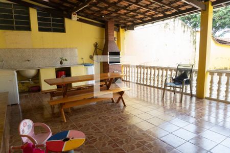 Casa à venda com 360m², 3 quartos e 3 vagasChurrasqueira