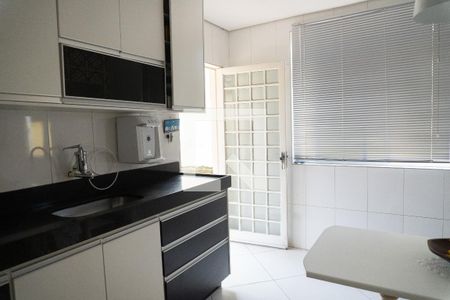 Casa à venda com 360m², 3 quartos e 3 vagasCozinha