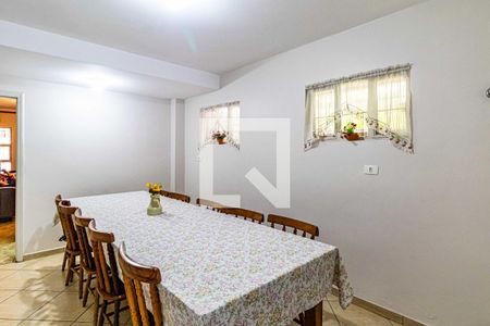 Casa à venda com 180m², 3 quartos e 2 vagas Casa à venda com 180m², 3 quartos e 2 vagasSala de jantar