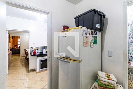 Casa à venda com 180m², 3 quartos e 2 vagas Casa à venda com 180m², 3 quartos e 2 vagasQuarto de serviço
