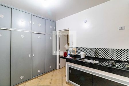 Casa à venda com 180m², 3 quartos e 2 vagas Casa à venda com 180m², 3 quartos e 2 vagasCozinha