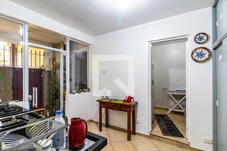 Casa à venda com 180m², 3 quartos e 2 vagas Casa à venda com 180m², 3 quartos e 2 vagasCozinha