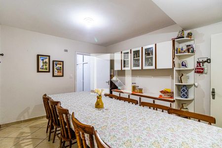 Casa à venda com 180m², 3 quartos e 2 vagas Casa à venda com 180m², 3 quartos e 2 vagasSala de jantar