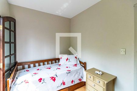 Casa à venda com 180m², 3 quartos e 2 vagas Casa à venda com 180m², 3 quartos e 2 vagasQuarto 02