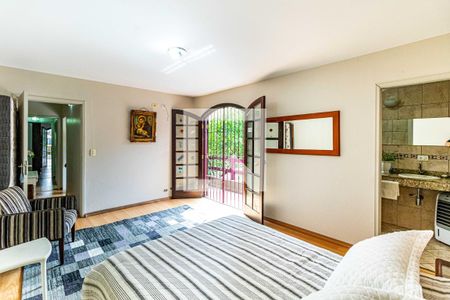 Casa à venda com 180m², 3 quartos e 2 vagas Casa à venda com 180m², 3 quartos e 2 vagasSuite