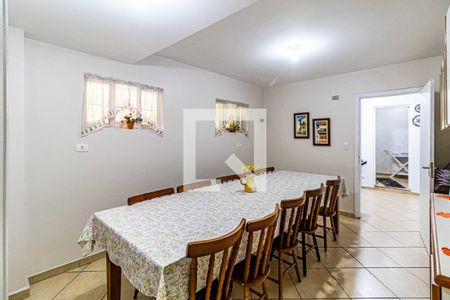 Casa à venda com 180m², 3 quartos e 2 vagas Casa à venda com 180m², 3 quartos e 2 vagasSala de jantar