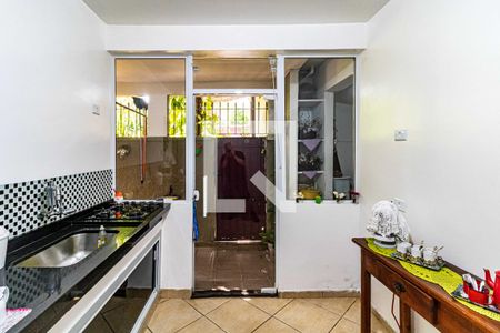 Casa à venda com 180m², 3 quartos e 2 vagas Casa à venda com 180m², 3 quartos e 2 vagasCozinha