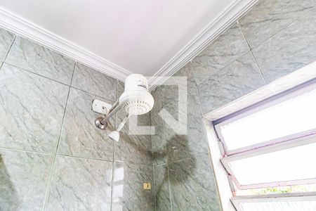 Casa à venda com 180m², 3 quartos e 2 vagas Casa à venda com 180m², 3 quartos e 2 vagasBanheiro social