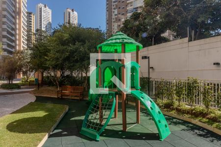 Apartamento à venda com 163m², 3 quartos e 3 vagas Apartamento à venda com 163m², 3 quartos e 3 vagasÁrea comum - Playground