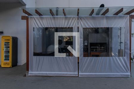 Apartamento à venda com 163m², 3 quartos e 3 vagas Apartamento à venda com 163m², 3 quartos e 3 vagasÁrea comum - Churrasqueira