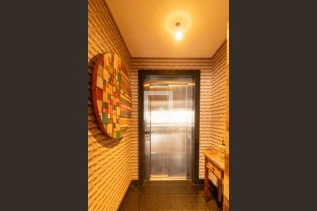 Apartamento à venda com 163m², 3 quartos e 3 vagas Apartamento à venda com 163m², 3 quartos e 3 vagasHall social