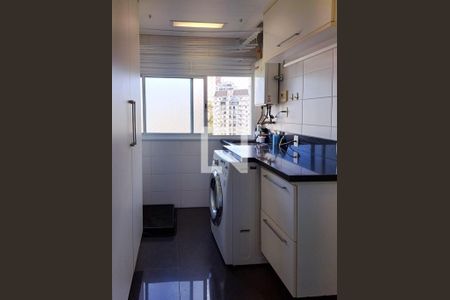 Apartamento à venda com 163m², 3 quartos e 3 vagas Apartamento à venda com 163m², 3 quartos e 3 vagasÁrea de Serviço