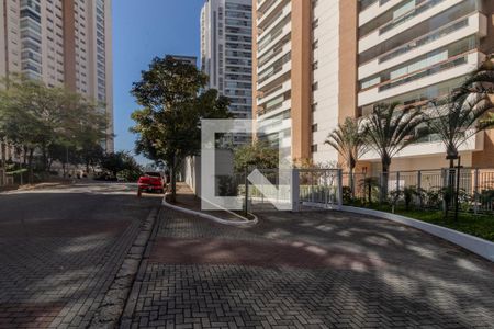 Apartamento à venda com 163m², 3 quartos e 3 vagas Apartamento à venda com 163m², 3 quartos e 3 vagasVista da Rua