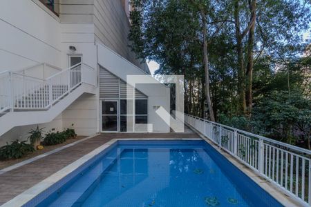 Apartamento à venda com 163m², 3 quartos e 3 vagas Apartamento à venda com 163m², 3 quartos e 3 vagasÁrea comum - Piscina