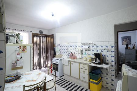 Casa à venda com 240m², 2 quartos e 2 vagasCozinha