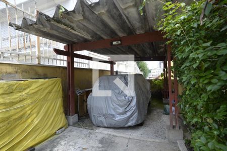 Casa à venda com 240m², 2 quartos e 2 vagasÁrea comum