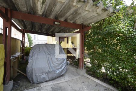 Casa à venda com 240m², 2 quartos e 2 vagasÁrea comum