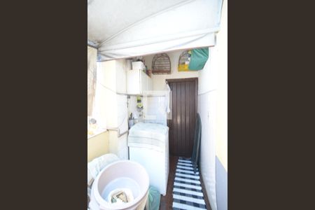 Casa à venda com 240m², 2 quartos e 2 vagasÁrea de Serviço