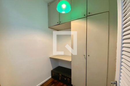 Apartamento para alugar com 190m², 4 quartos e 3 vagas Apartamento para alugar com 190m², 4 quartos e 3 vagasQuarto de Serviço