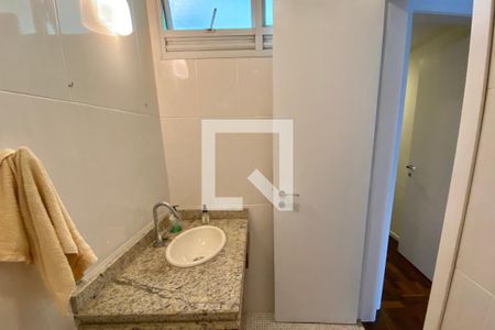 Apartamento para alugar com 190m², 4 quartos e 3 vagas Apartamento para alugar com 190m², 4 quartos e 3 vagasLavabo