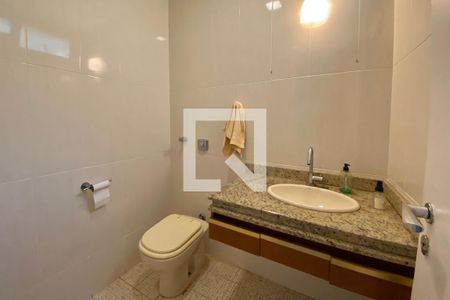 Apartamento para alugar com 190m², 4 quartos e 3 vagas Apartamento para alugar com 190m², 4 quartos e 3 vagasLavabo