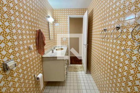 Apartamento para alugar com 190m², 4 quartos e 3 vagas Apartamento para alugar com 190m², 4 quartos e 3 vagasBanheiro