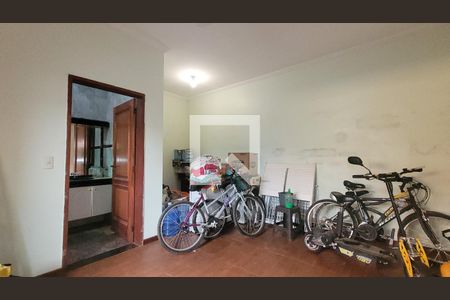 Casa à venda com 280m², 5 quartos e 3 vagas Casa à venda com 280m², 5 quartos e 3 vagasDepósito