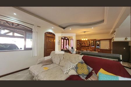 Sala de casa à venda com 5 quartos, 280m² em Vila São João, Campinas