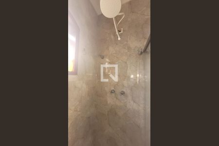 Casa à venda com 280m², 5 quartos e 3 vagas Casa à venda com 280m², 5 quartos e 3 vagasBanheiro da Suíte 3