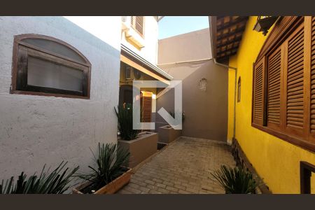 Casa à venda com 280m², 5 quartos e 3 vagas Casa à venda com 280m², 5 quartos e 3 vagasQuintal