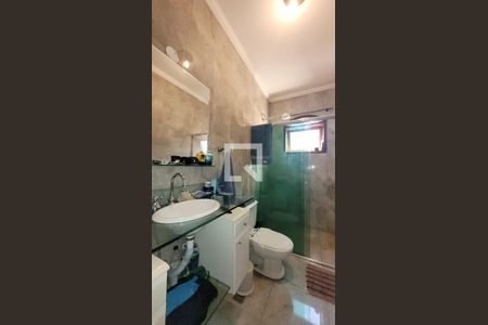 Casa à venda com 280m², 5 quartos e 3 vagas Casa à venda com 280m², 5 quartos e 3 vagasBanheiro Social